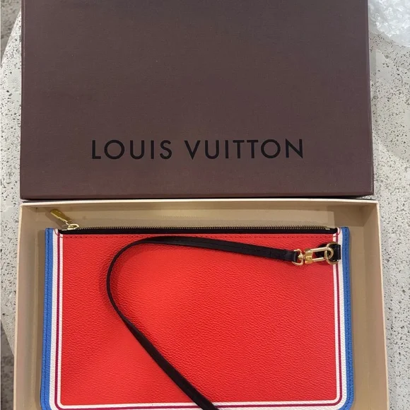 Authentic Louis Vuitton NEW limited edition Neverfull GM GAME ON casino pouch - Picture 2 of 9